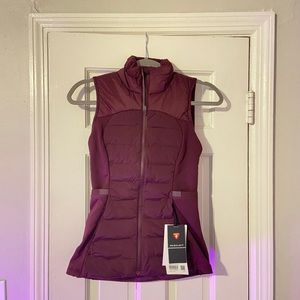 NWT Lululemon Down for it All Vest size 2
